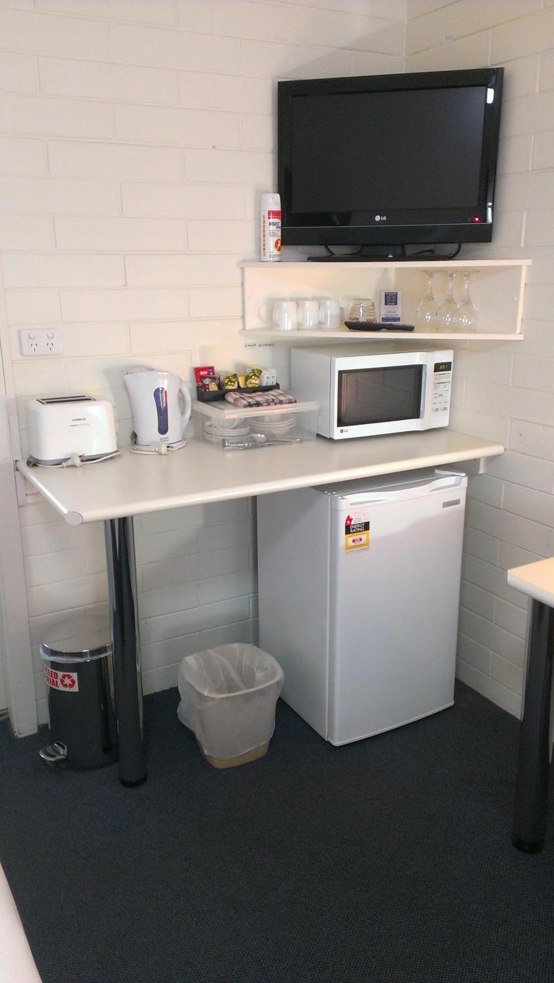Oval Motel - Murray Bridge Room photo